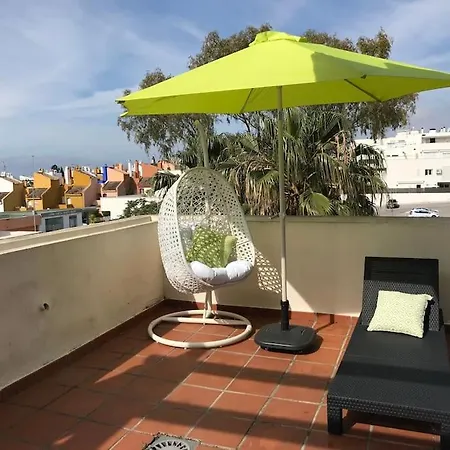 Апартаменты Precioso Atico En Lorcrimar V Marbella, Nueva Andalucia Cerca Puerto Banus Марбелья